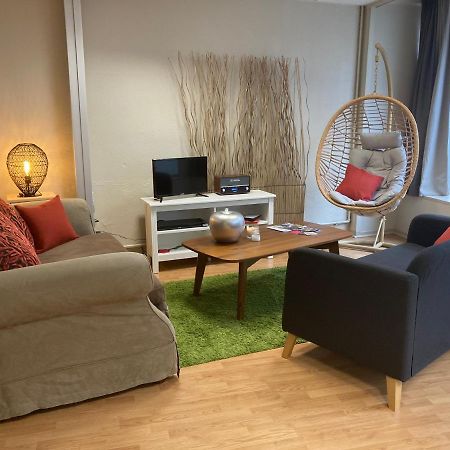 Gite D'Avalon Appartement 5 디넝 외부 사진