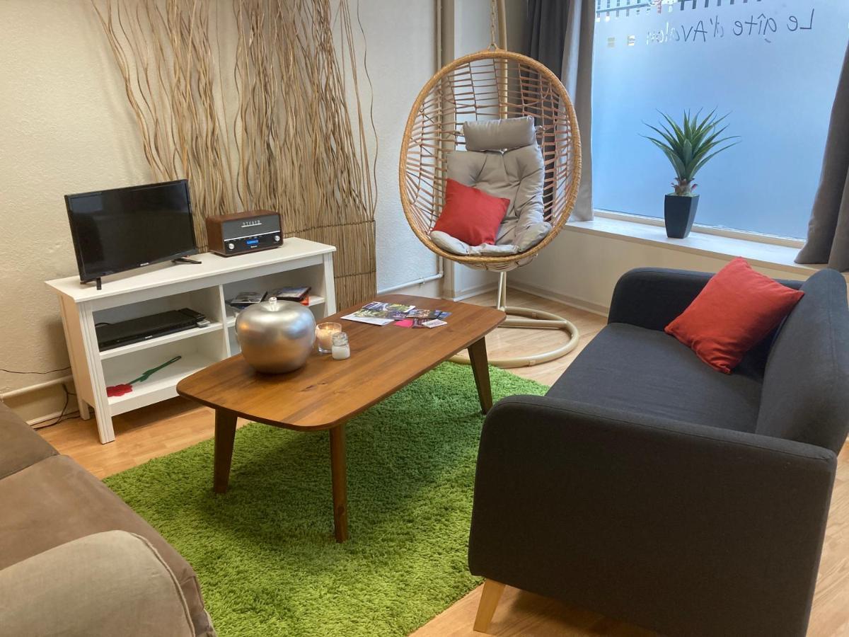 Gite D'Avalon Appartement 5 디넝 외부 사진